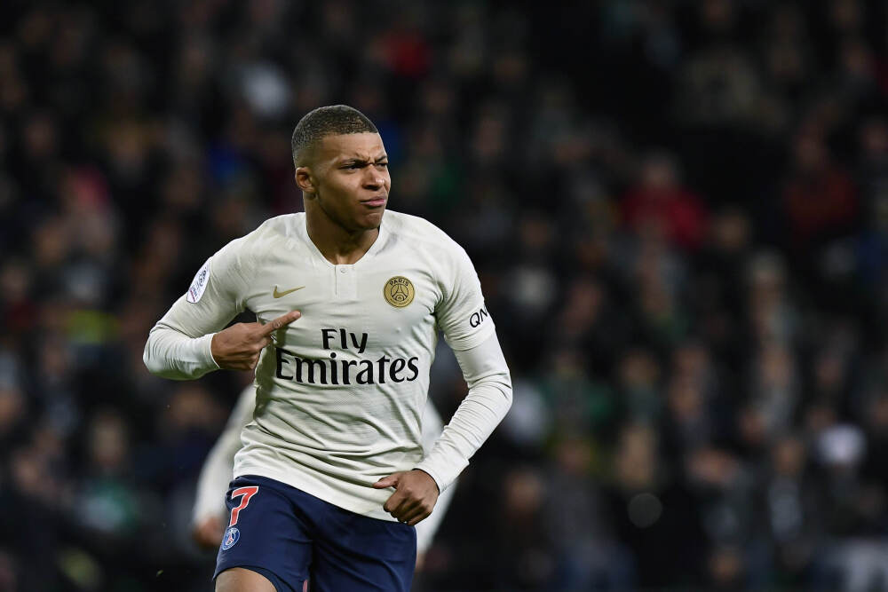 世界女排联赛阿灵顿站：中国逆转美国豪取四连胜